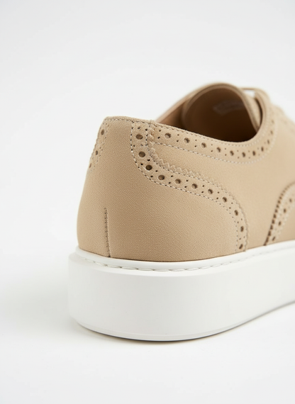 Girotti Beige heel detail