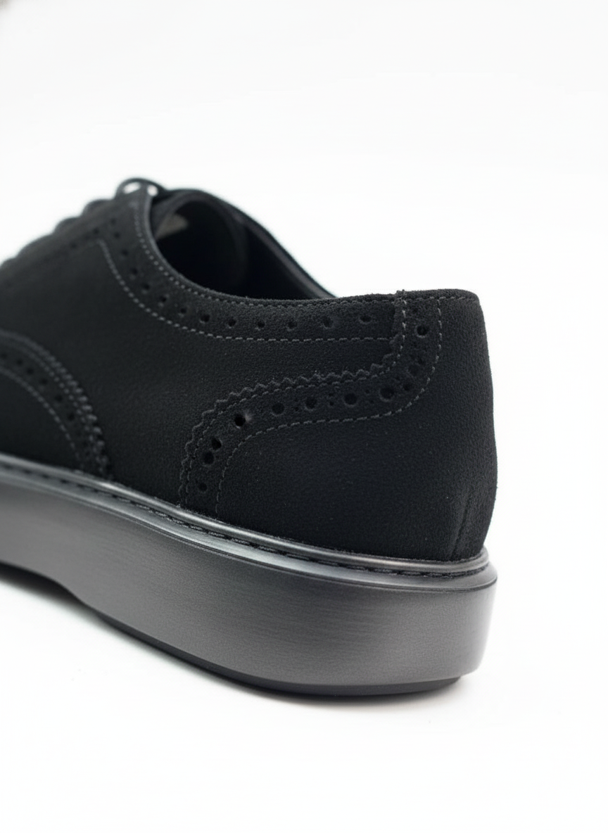 Girotti Noir heel detail